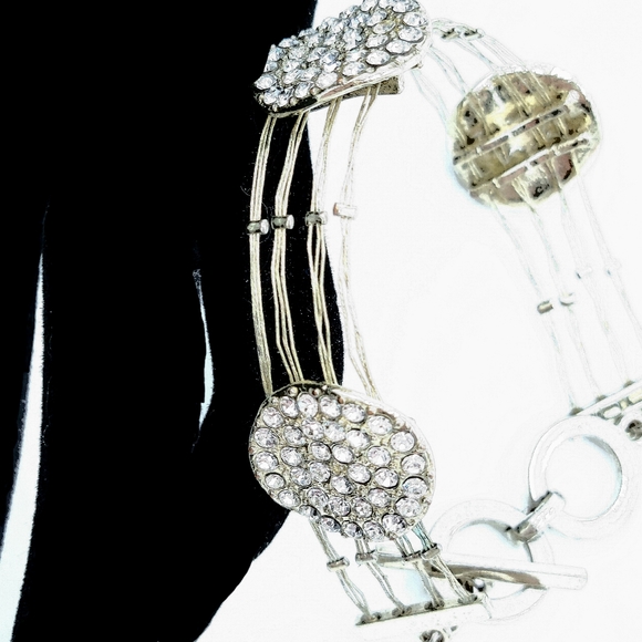 🔴 Silver Thread Rhinestone Demi-parure - Picture 4 of 16